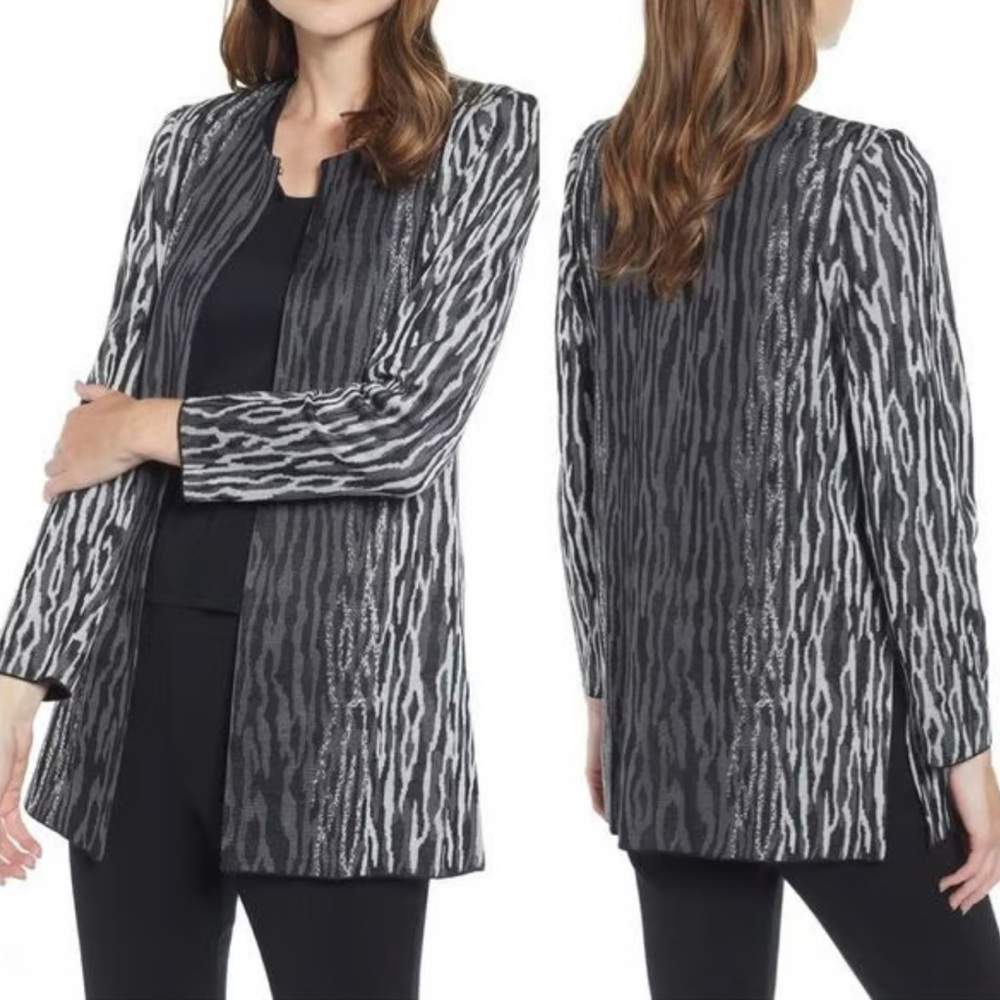 Ming Wang Black and Gray Patterned Blazer Size 1X pre-owned.